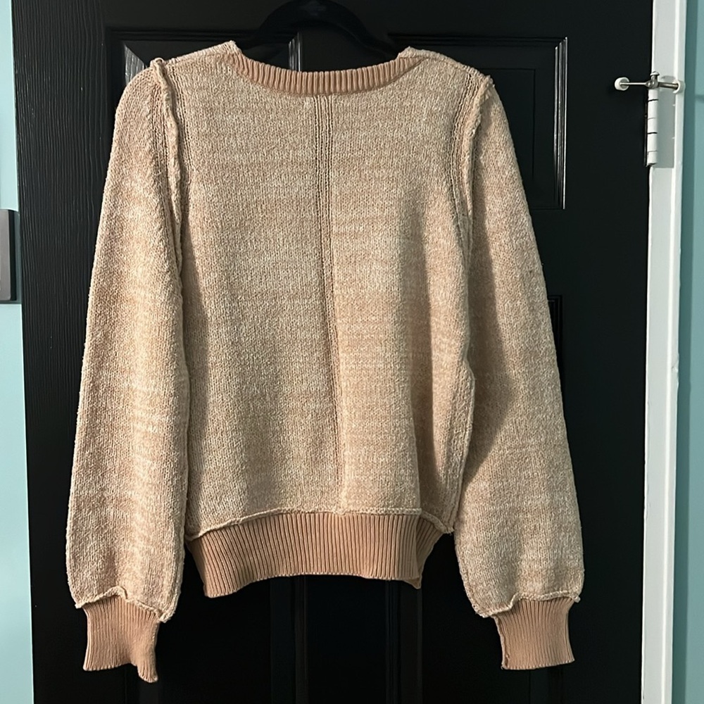 NEW Women's Pink Sweater Size Large - Picture 4 of 5